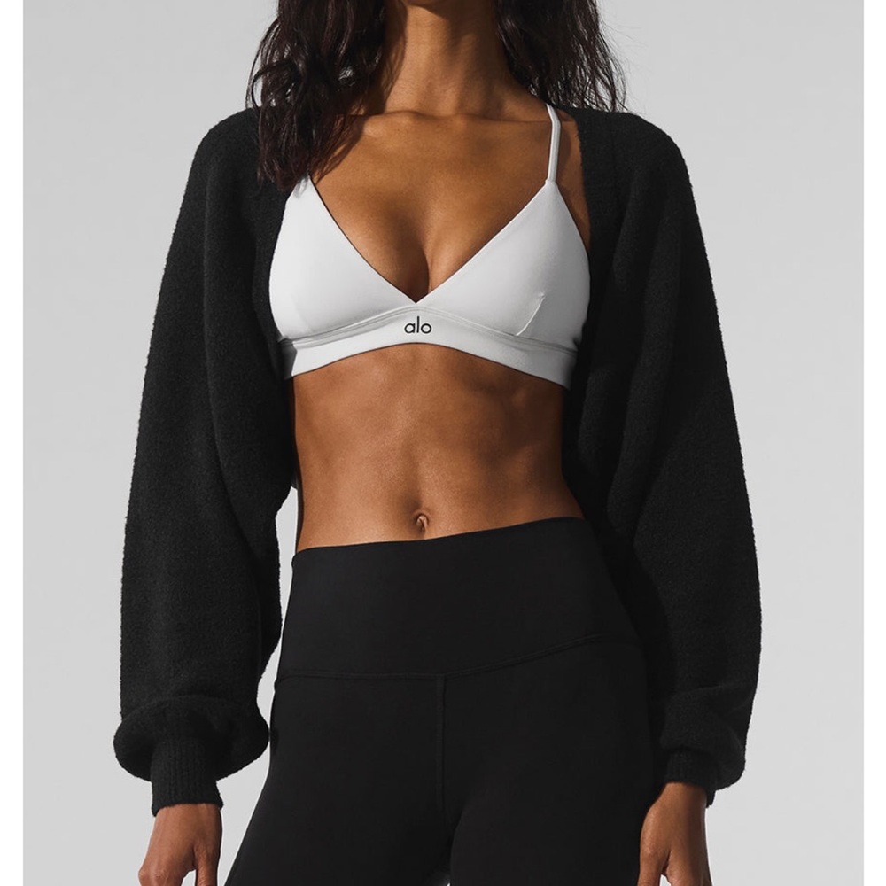EUC alo yoga snuggle up sweater shawl in black OS